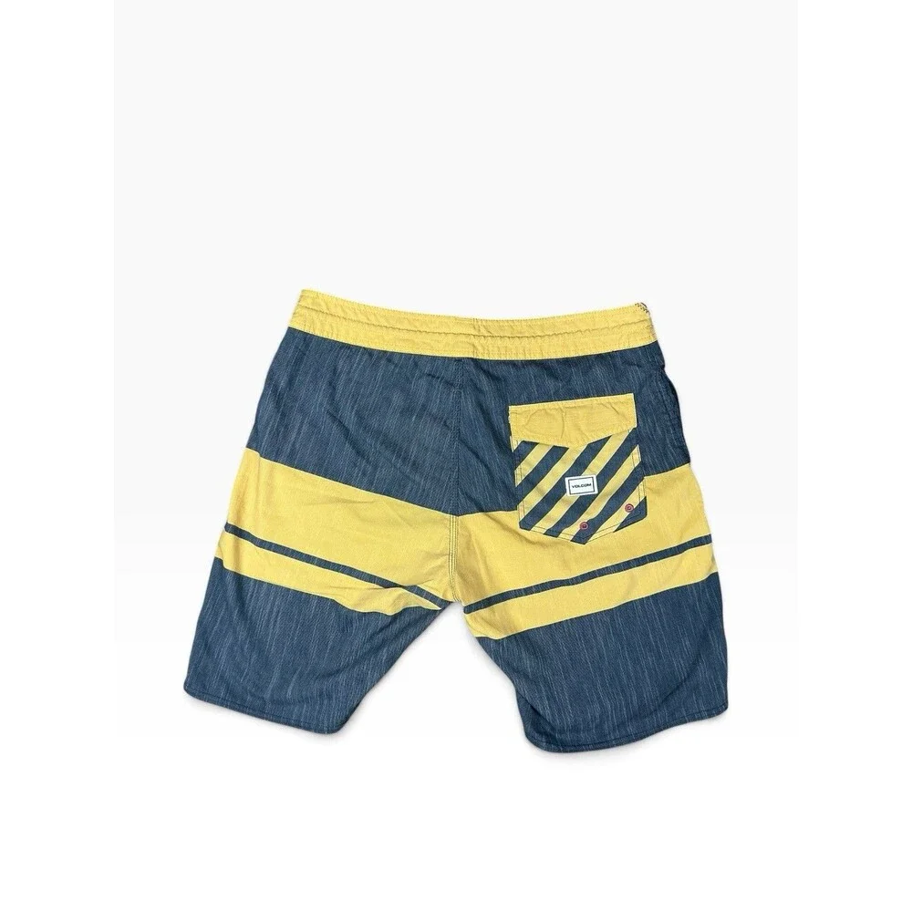 Volcom Slinger Board Shorts Men’s Size 32 Blue/Yellow Striped
